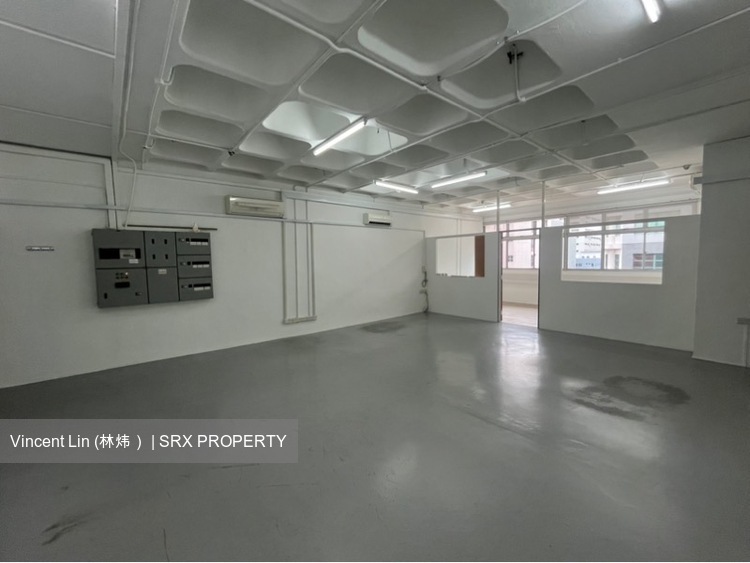 Valiant Industrial Building (D13), Factory #500810851